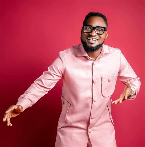 As a gaming community mod, how do you balance strict rules with fostering fun, active player discussion?