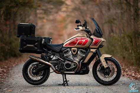 Matthew Kressley's Custom Pan America | Hot Bike Magazine