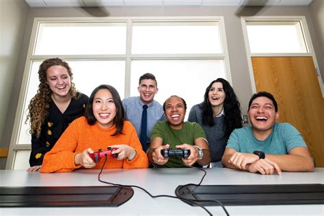 Study: Collaborative video games could increase office productivity ...