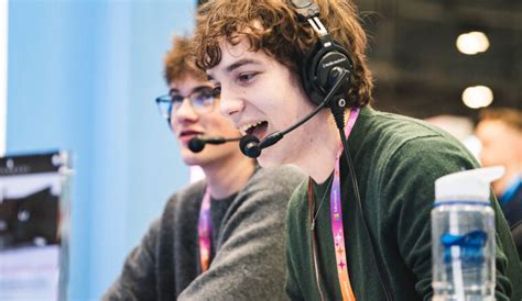 Esports Coaching: Elevating Coaching Standards in Esports