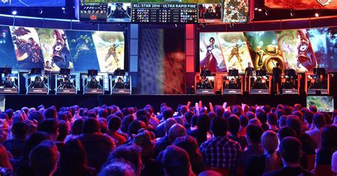 The competitive world of eSports - CBS News