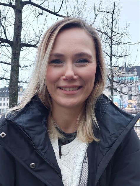 What’s the best strategy for summarizing complex game patch notes for quick gamer understanding?