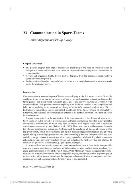 What effective communication protocols do top esports teams use for clutch plays?