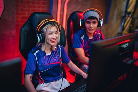 Premium Photo | Asian eSports team competing in an eSports tournament