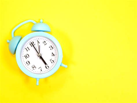 How To Start Waking Up Early - Goalrevolution0