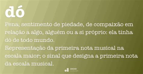How do pro players improve team comms for competitive synergy?