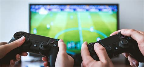 What setup tips minimize input lag for competitive PC gaming?