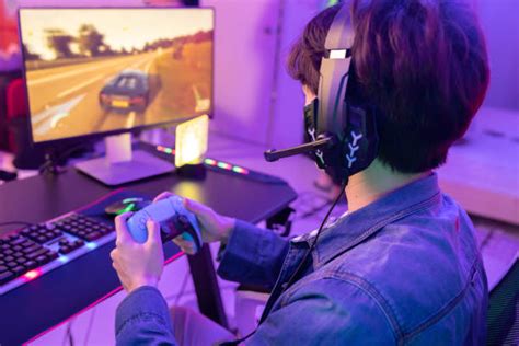383 800+ Gaming Photos, taleaux et images libre de droits - iStock