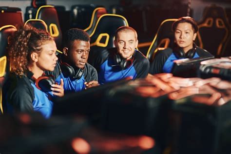 How can our gaming reviews better highlight key gameplay feel for diverse players?