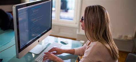 4 Ways Content Reviewers Can Improve Content Quality