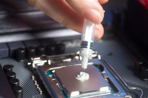 How to Apply Thermal Paste on CPU (Easy Guide) | Beebom