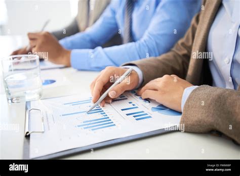 Analyzing hi-res stock photography and images - Alamy