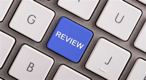 The Importance and Benefits of Reading Online Reviews - Aquila Style