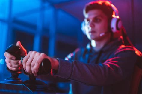 Technology Gaming Images - Free Download on Freepik