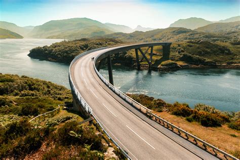 How to bridge review score gaps between critics and gamers?