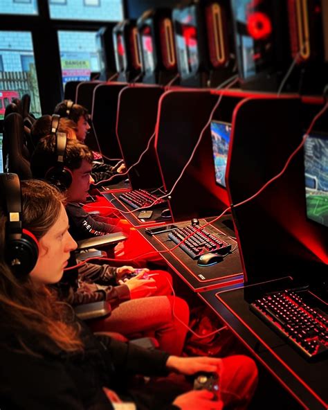 ESports @ Runshaw - everything you need to know! — Runshaw College