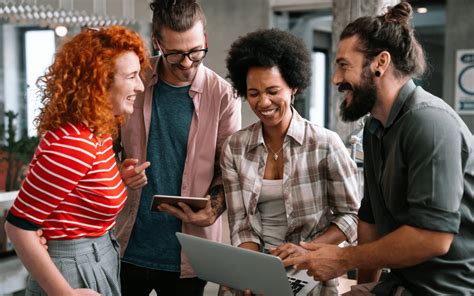 7 Essential Online Community Moderation Steps | Higher Logic