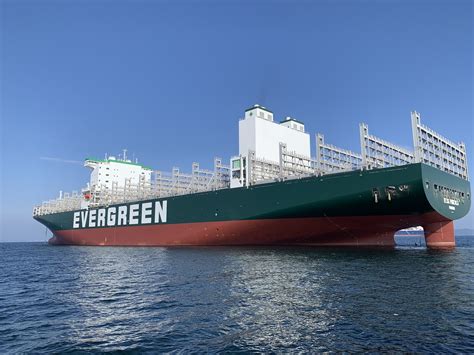 Evergreen strengthens its Transpacific network with 12k TEU ...