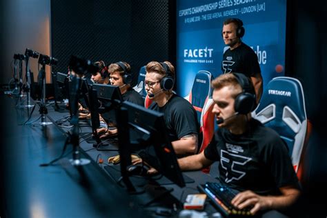 How to Become a Professional Gamer | Esports, Professional gaming, How ...