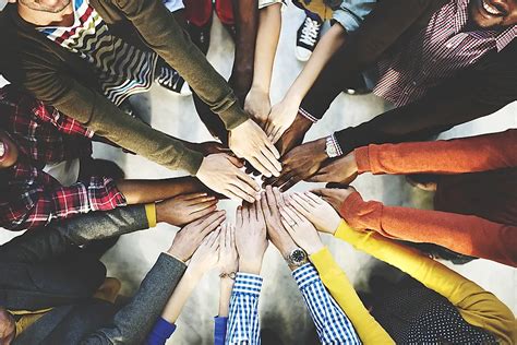 What community guidelines best foster positive, safe modding environments?