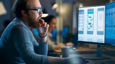 Apa Itu Developer? Ini Pengertian, Skill dan Peluang Karirnya