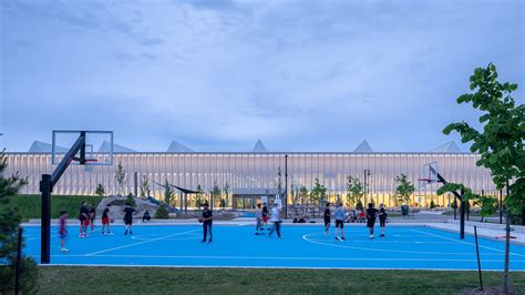 Arresting Architecture Brings a Canadian Community Center to Life ...