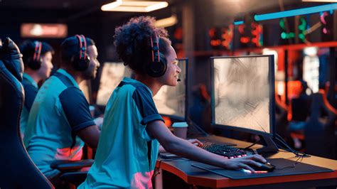 The Evolution of Esports: Key Milestones That Shaped Gaming History ...