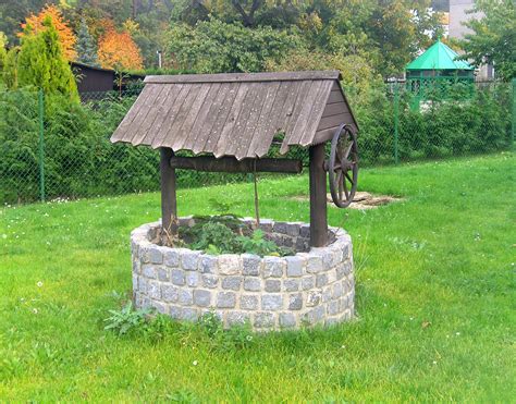 Free photo: Well - Canada, Garden, Roof - Free Download - Jooinn