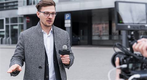 The Power of Journalism: 7 Influential Journalists - The World of ...