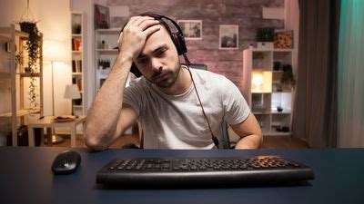 How to minimize input lag for competitive PC gaming on a high refresh rate monitor?