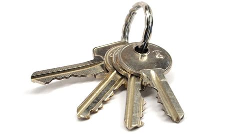 What key settings boost FPS in modern PC games without expensive hardware?