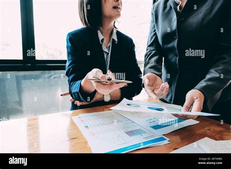 Account statistics business strategy woman hi-res stock photography and ...