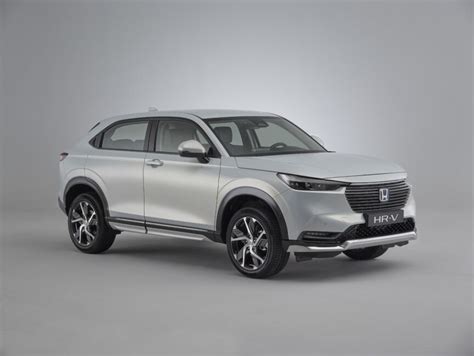 How do hybrid cars work?