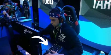 Why Do Pro Gamers Tilt Their Keyboard? (Do You Get An Advantage?)