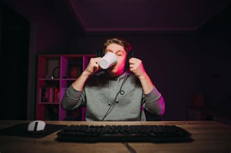 72,000+ Gaming Break Pictures