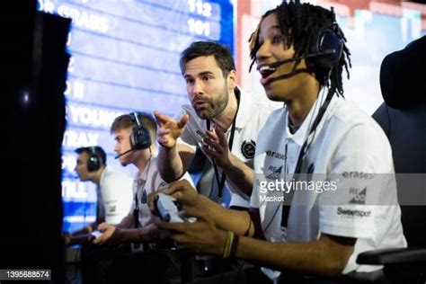 1,676 Esports Coach Stock Photos, High-Res Pictures, and Images - Getty ...