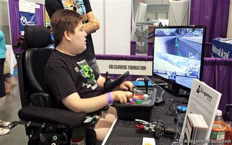 Online Gaming and the Accessibility for Players with Disabilities