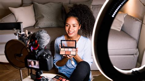 O influencer marketing está a crescer - diz a OnlyAccounts - Briefing ...