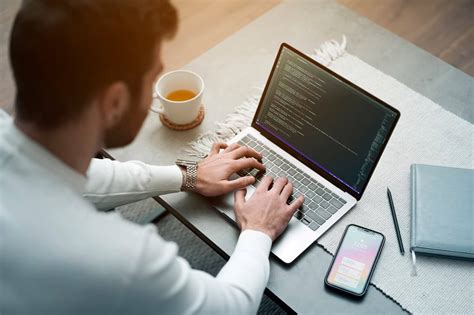 How to Choose the Right Type of ๎Developer๎ For Your Next Project - Swyply