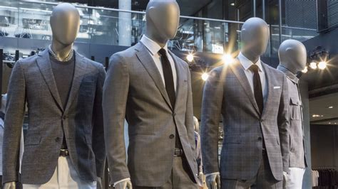 Hugo Boss plunges 13% on pessimistic sales outlook