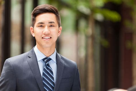 Download Confident Business Professional - Profile Picture | Wallpapers.com