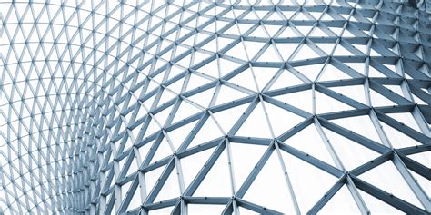 How to structure gaming guides to help players stuck on specific parts without full spoilers?