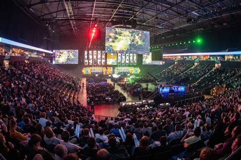 Large number of Americans think esports will one day surpass sports in ...