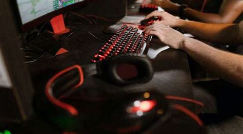 The Role of Esports Analytics in Team Performance and Strategy: An In ...