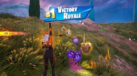 RUNWAY RACER Skin Solo Gameplay in FORTNITE! - YouTube