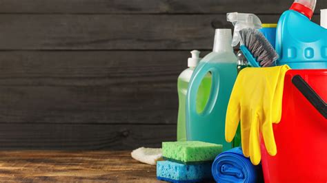 4 Types of Cleaning Agents and When To Use Them