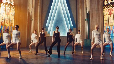 How do we balance critical objectivity with player hype in our game reviews?