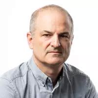 What actionable strategies help community mods handle toxicity & foster positive engagement?