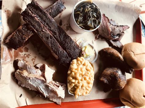 The Bearded Pig - 629 Photos &amp; 559 Reviews - Barbeque - 1224 Kings Ave ...